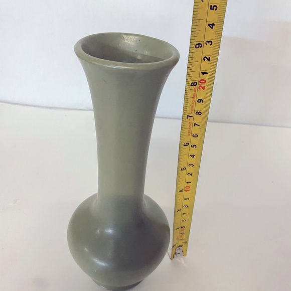 Vintage McCoy Florine vase matte olive green # 403 - Picture 5 of 6